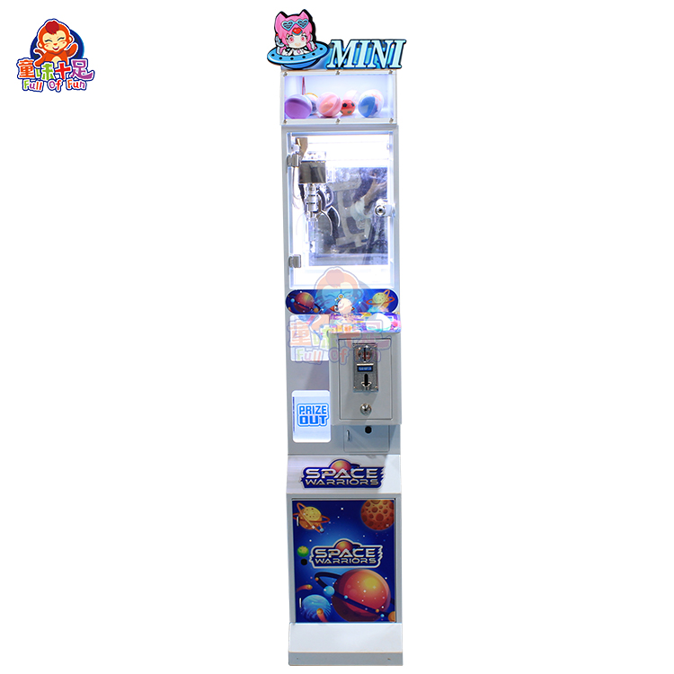 Mini Claw Machine Small Toys C - مراجعة Arcade Toy Claw Vending Machine وسعره